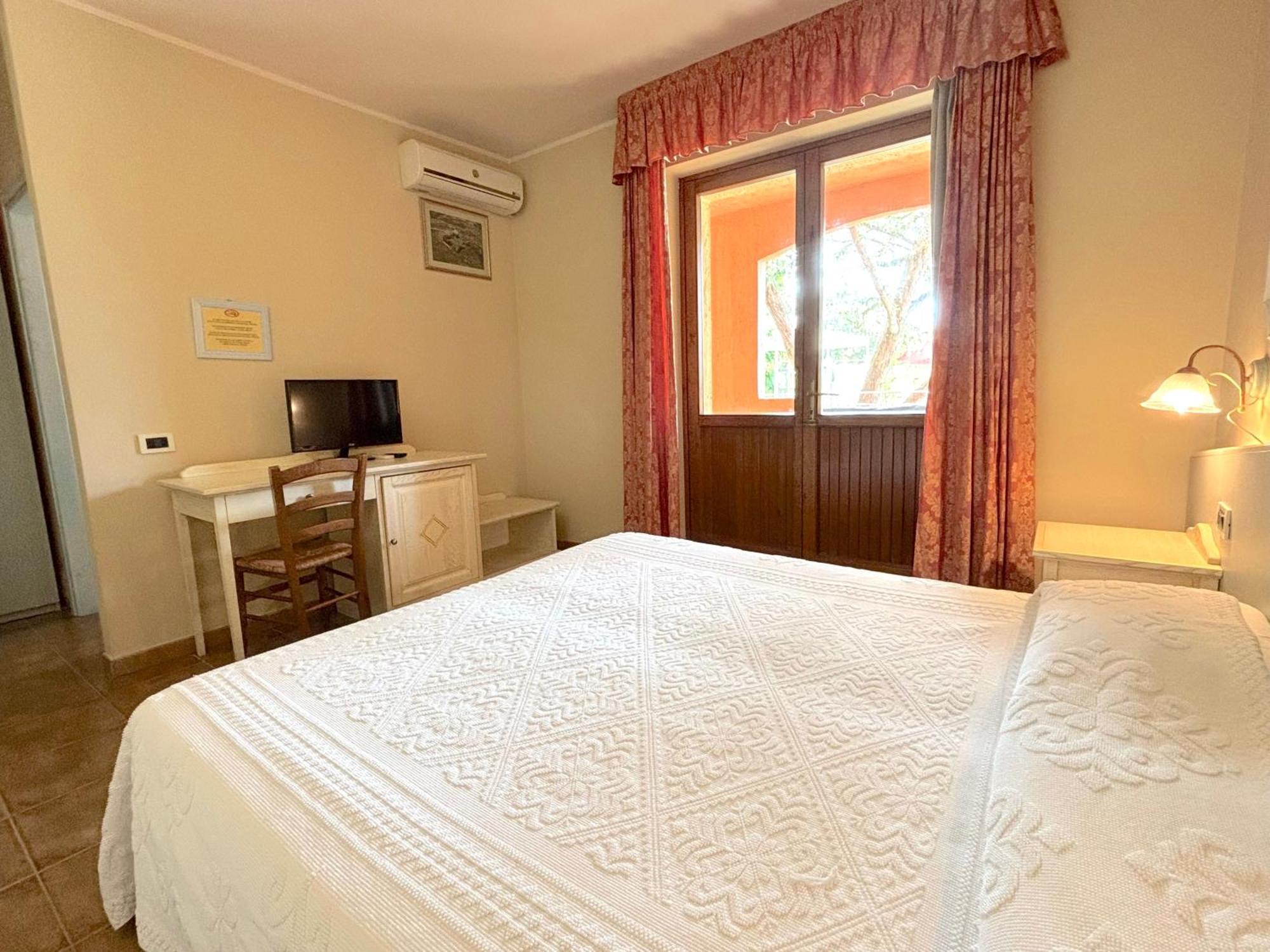 Hotel I Ginepri Quartucciu Luaran gambar